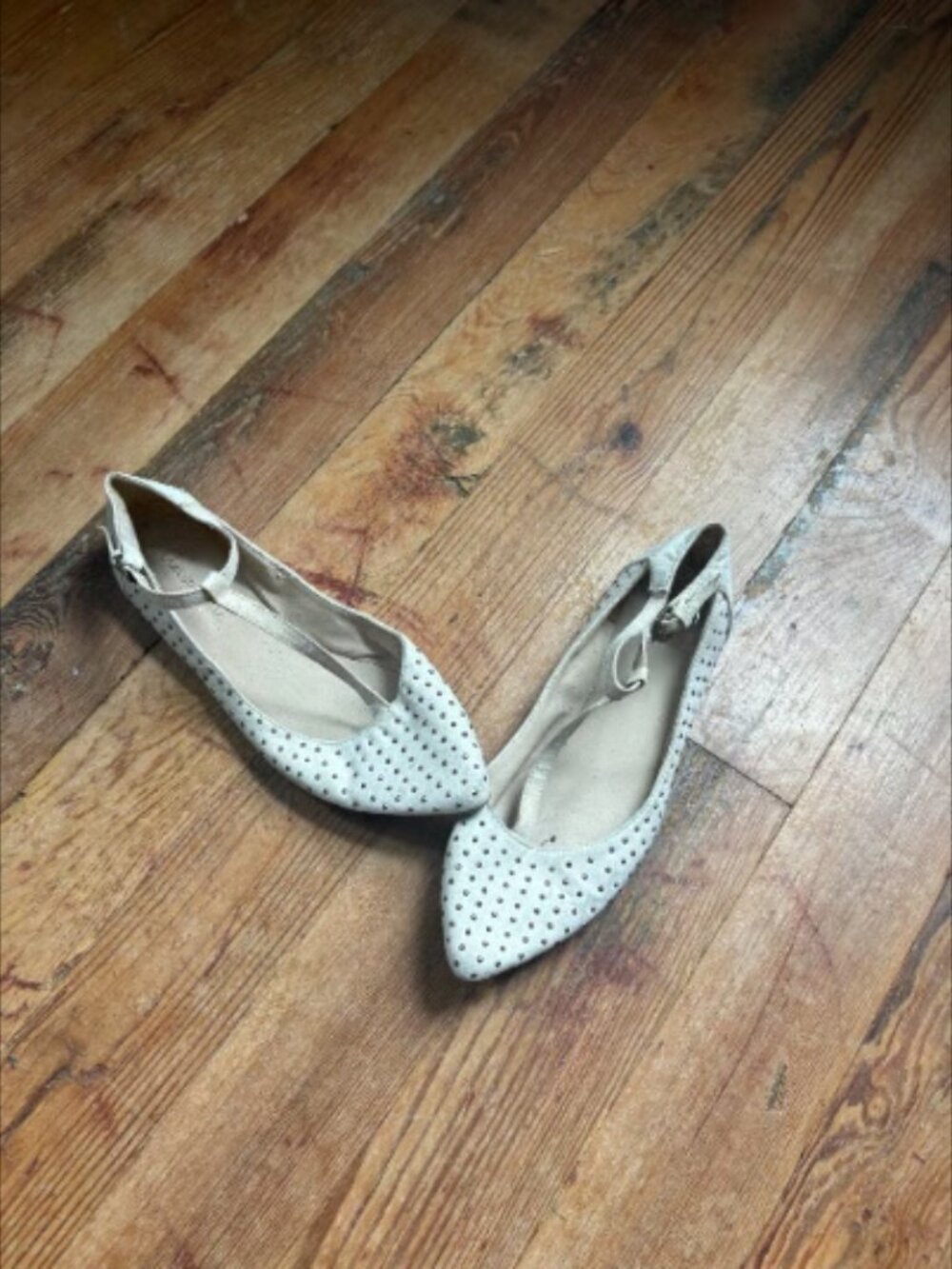 Aeropostale Women's Cream Studded Ballet Flats